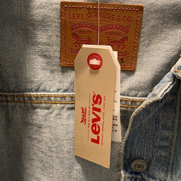 NWT Levi’s Original Trucker Jacket - Picture 2 of 3